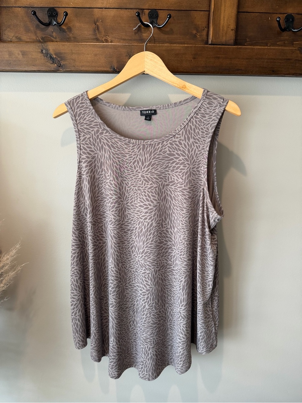 torrid Taupe Floral-Leaf Sleeveless Knit Tank
